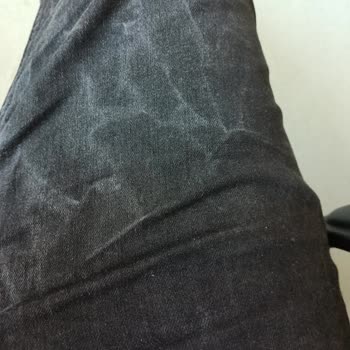 Avva Markasının Kalitesiz Siyah Pantolonu