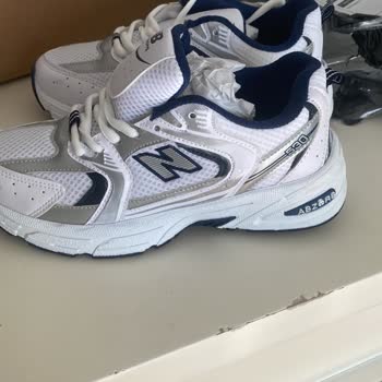 Esilshoes (Instagram) Yanlış Numara Ayakkabı Göndermişler!