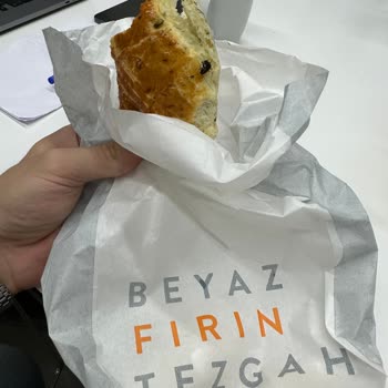 Beyaz Fırın Böcekli Poğaça Satışı