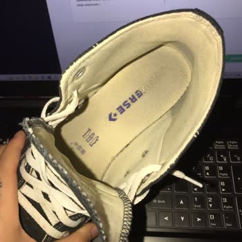 Converse Orijinalliği Sorgulanan Ayakkabısı