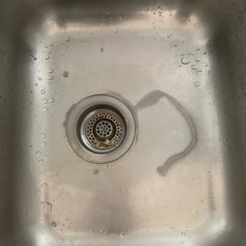 Domestos Lavaboda Leke Bıraktı