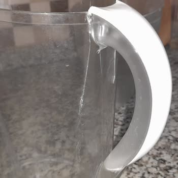 Brita Sürahi Kırılma-Çatlama Problemi