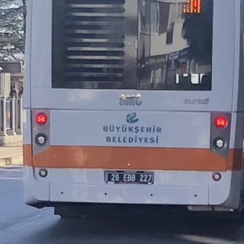 SGK 39 Numaralı Otobüs Şoförü Terbiyesizlik Etti