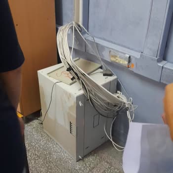 Milli Eğitim Bakanlığı (MEB) Öğretmenler Ve Egitim Seviyesi Düşük