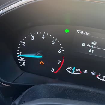 Ford Sıfır Aracında Motor Arıza Işığı Yanıyor İlgilenen Yok