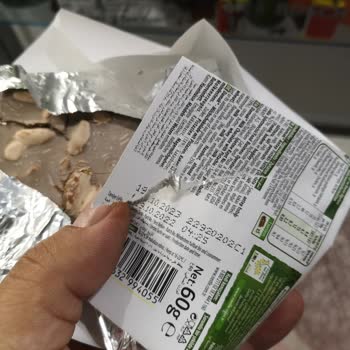 Nestle Damak Fıstıklı Çikolatasının Bozuk Çıkması