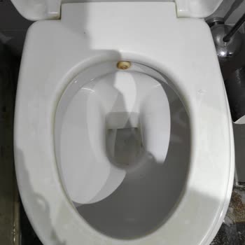 Royal Towers Hotel Kiriş Çok Pis Ve Bakımsız