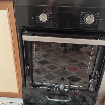 Luxell Ankastre Fırın Cam Patlaması