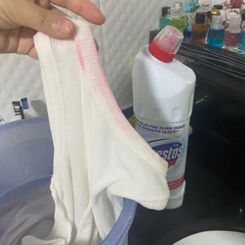 Domestos Kar Beyazı Çamaşır Suyu Beyaz Kıyafetimi Pembeye Çevirdi