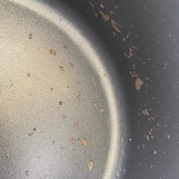 Tefal'in Tenceresinde Teflonun Pul Pul Dökülmesi