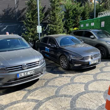 Medicana Hospitals Acil Toplanma Alanına Araç Parkı