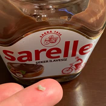 Sarelle Fındık Ezmesinin İçinden Lastik Parçası Çıktı