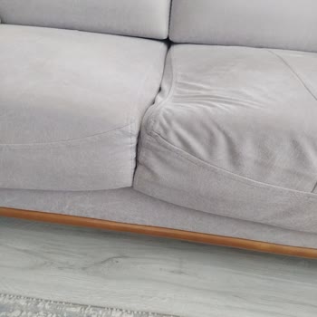 Kilim Mobilya Koltuklar Kullanılamaz Hale Geldi.