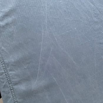 Mavi Gömlek Boyası Akıyor