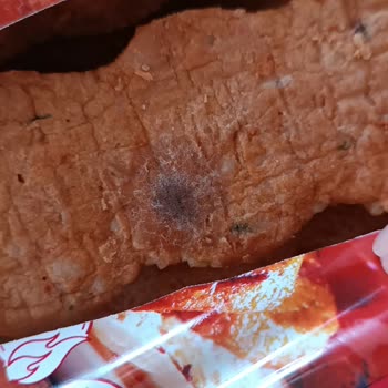 BİM Köfte Aldım Küflü Çıktı