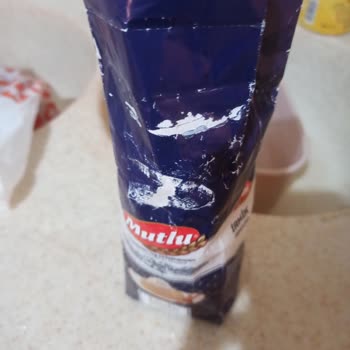 Mutlu Makarna İrmik Paketlerinin İçinden Kurt Çıktı