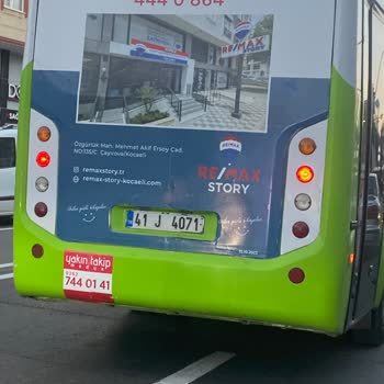 Gebze Belediyesi Şoför Sürekli Telefondan Birileriyle Tartıştı