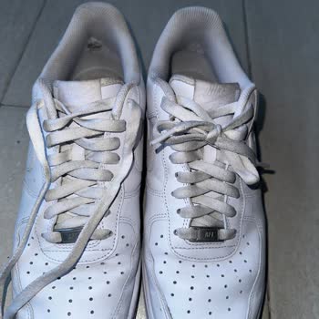 Nike Air Force 1 Topuk Yırtılması