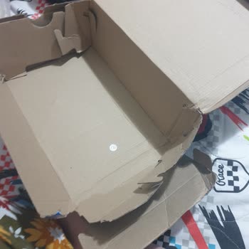 Aras Kargo Kargom Kayboldu Ardından Yırtık Kutu İçinde Teslim Edildi