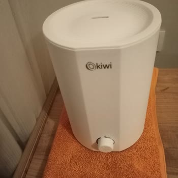 Kiwi Home Kah 6643 Hava Nemlendirici Su Akıtıyor.