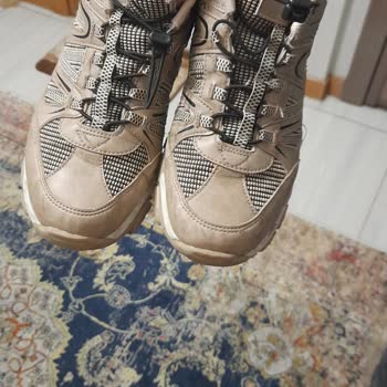 Deichmann Firmasının Düzgün Ayakkabı Satmaması