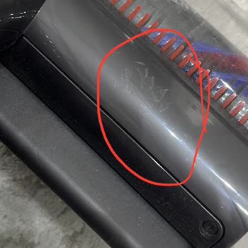 Dyson Servisinin Orijinal Parçalarını Başka Parçalarla Değiştirmesi