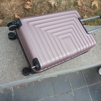 Deichmann Borelli Valiz Mağduriyeti Konusu