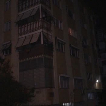 Güngören Belediyesi Eski Binada Uygunsuz Şekilde Duvar Yıkma