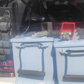 Otokar Egzoz Borusu Yüzünden Akülerin Patlaması!