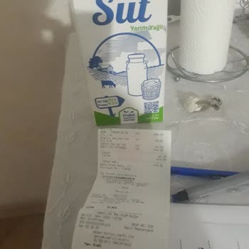 BİM Dost Bozuk Süt