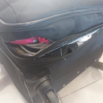 Pegasus Valizlerimde Hasara Sebep Oldu