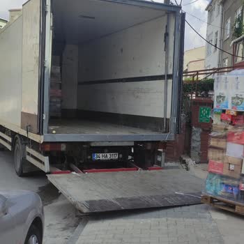 A101 Personelleri Yük Şoförünü Uyarmadı
