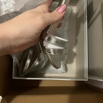 Deichmann Defolu Ayakkabı Yolluyor