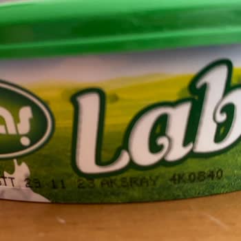 Sütaş Labne Buzdolabında Küflendi