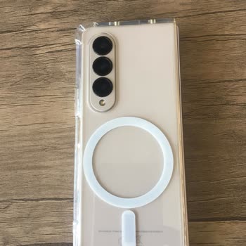 Samsung Telefon Galaxy Z4 Fold Servis Şikayeti