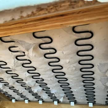 IKEA'dan Alınan Koltuk Takımı Parçalandı