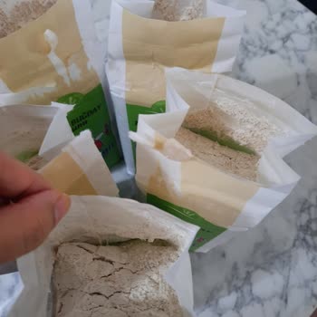 Migros Marketten Aldığımız Sinangil Tam Buğday Paketleri Böceklenmiş.
