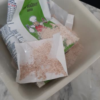 Migros Marketten Aldığımız Sinangil Tam Buğday Paketleri Böceklenmiş.
