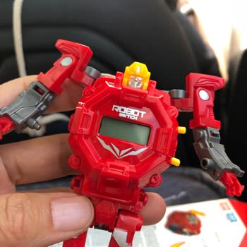 Çalışmayan Oyuncak Satan Armağan Oyuncak