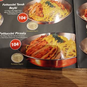 Green Salads'ta Yanıltıcı Menü