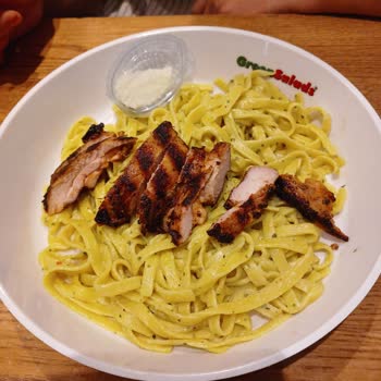 Green Salads'ta Yanıltıcı Menü