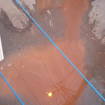 Karabağlar Belediyesi Sokak Asfaltı Bozuk Dökülmüş