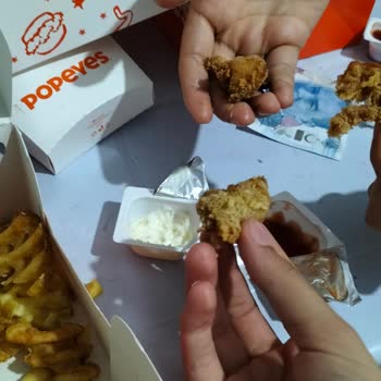 Popeyes Patates ve Tavukları Bayattı