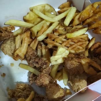 Popeyes Patates ve Tavukları Bayattı