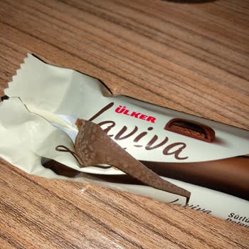Tüketim Tarihi Daha Geçmeyen Ülker Laviva Çikolatanın İçler Acısı Hali