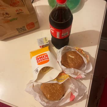 Burger King Ve Tıkla Geldi