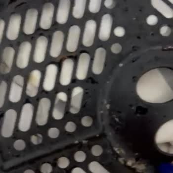 Xiaomi Hutt Airfryer Izgarası Soyuluyor