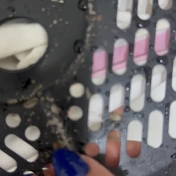 Xiaomi Hutt Airfryer Izgarası Soyuluyor