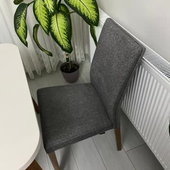 Enza Home Sandalyeler Çatur Çutur Ediyor Çok Rahatsız
