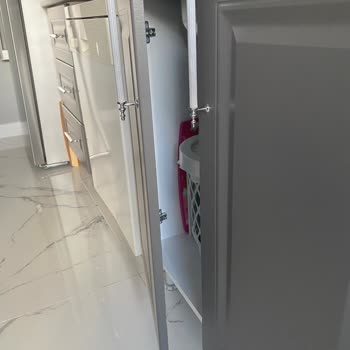 Minar Mobilya Mutfak Dolap Kapakları Kapanmıyor